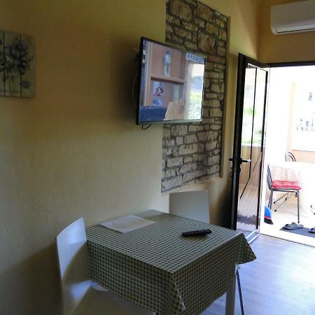 Apartment Pino Umago Exterior foto